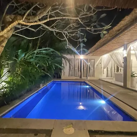 Villa Deluna Jimbaran  Exterior photo