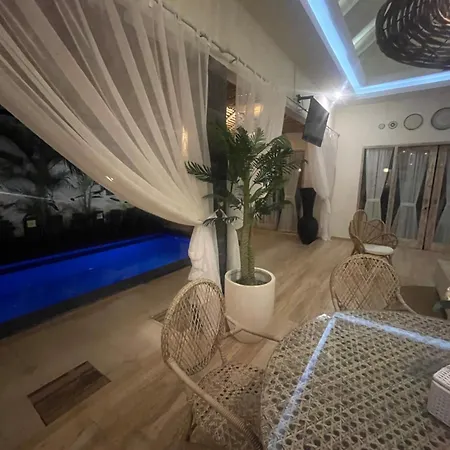 Villa Deluna Jimbaran  Exterior photo